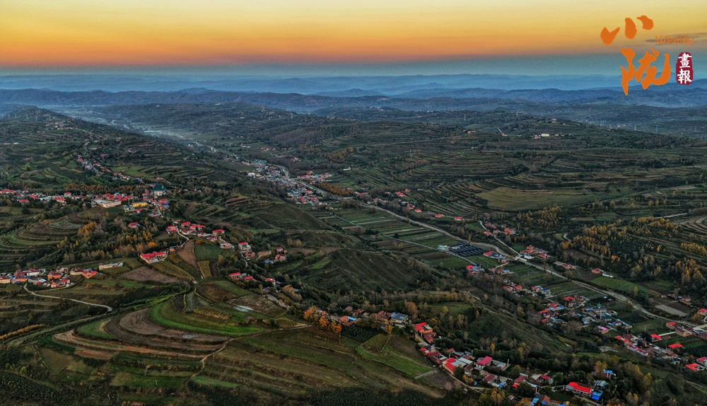 秋日康樂 每一步都走在金色油畫里
